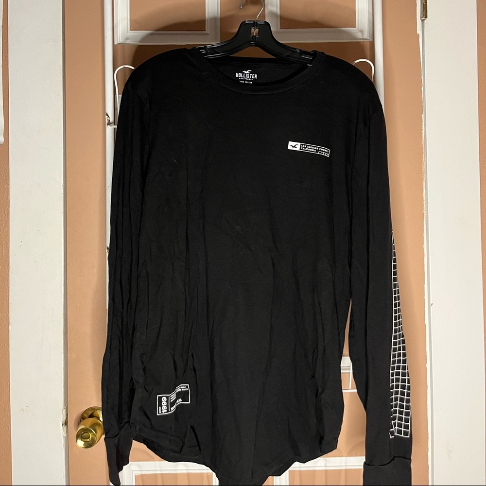 Men’s Hollister Long Sleeve Graphic Tee Size Large